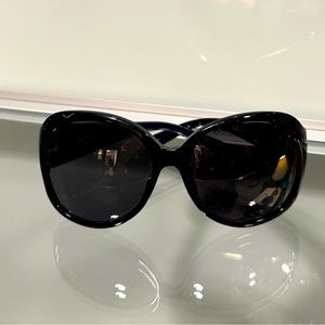 GUCCI SUNGLASSES! Jackie O’ style. CLASSIC BEAUTIES